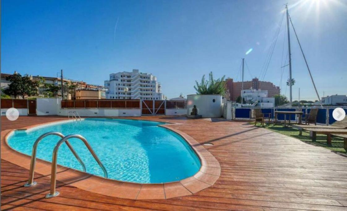 Appart Residence De Standing Calme Avec Piscine Росес Екстериор снимка