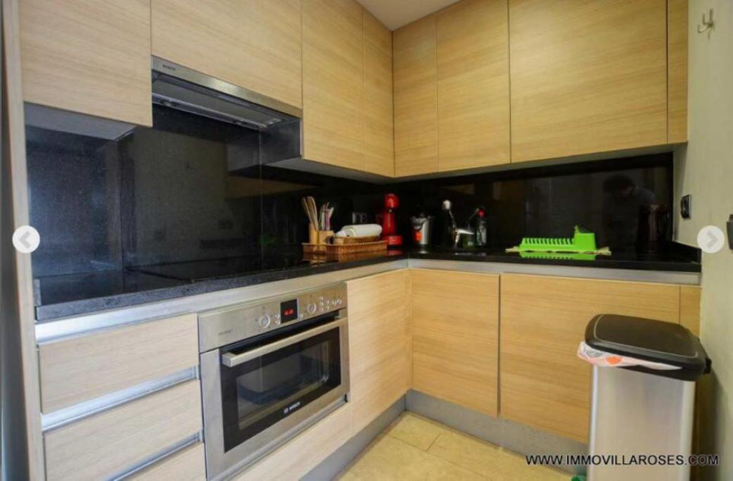 Appart Residence De Standing Calme Avec Piscine Росес Екстериор снимка